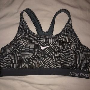 Sports bra